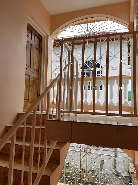 Bogue Village Palace Бухта Монтего Ямайка